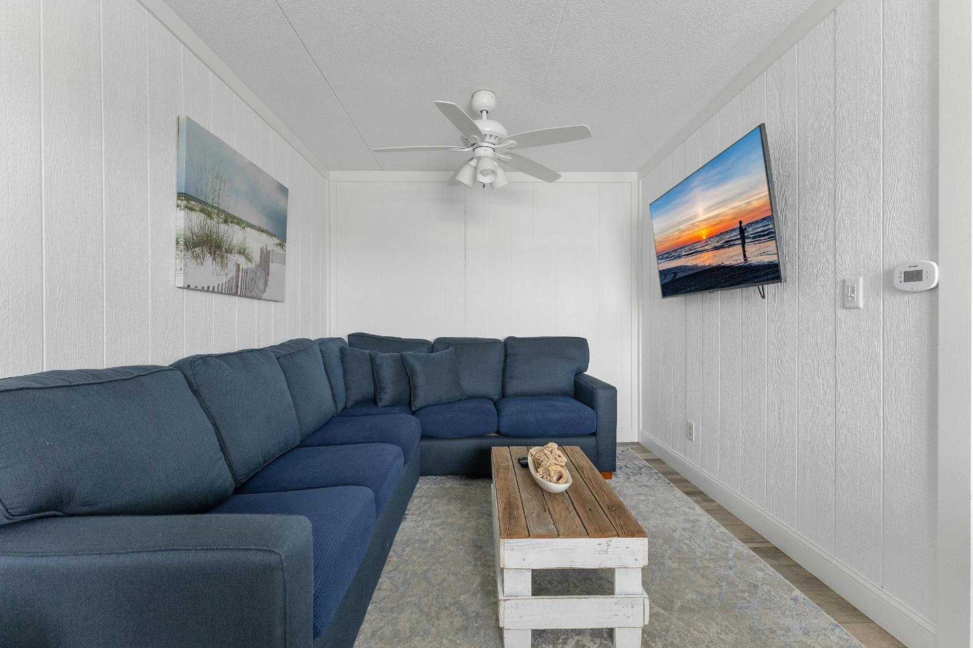 Beachcomber Resort Avalon Kültér fotó