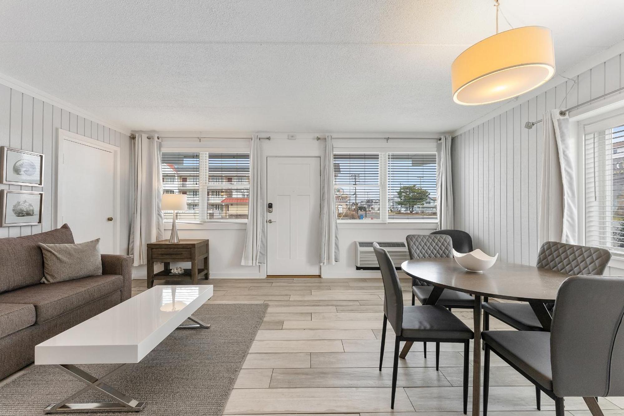 Beachcomber Resort Avalon Kültér fotó